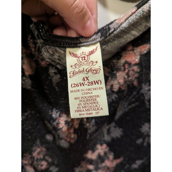 Faded Glory Women's 4X (26W/28W) Black Floral Sparkle Top Back Straps - Picture 5 of 6